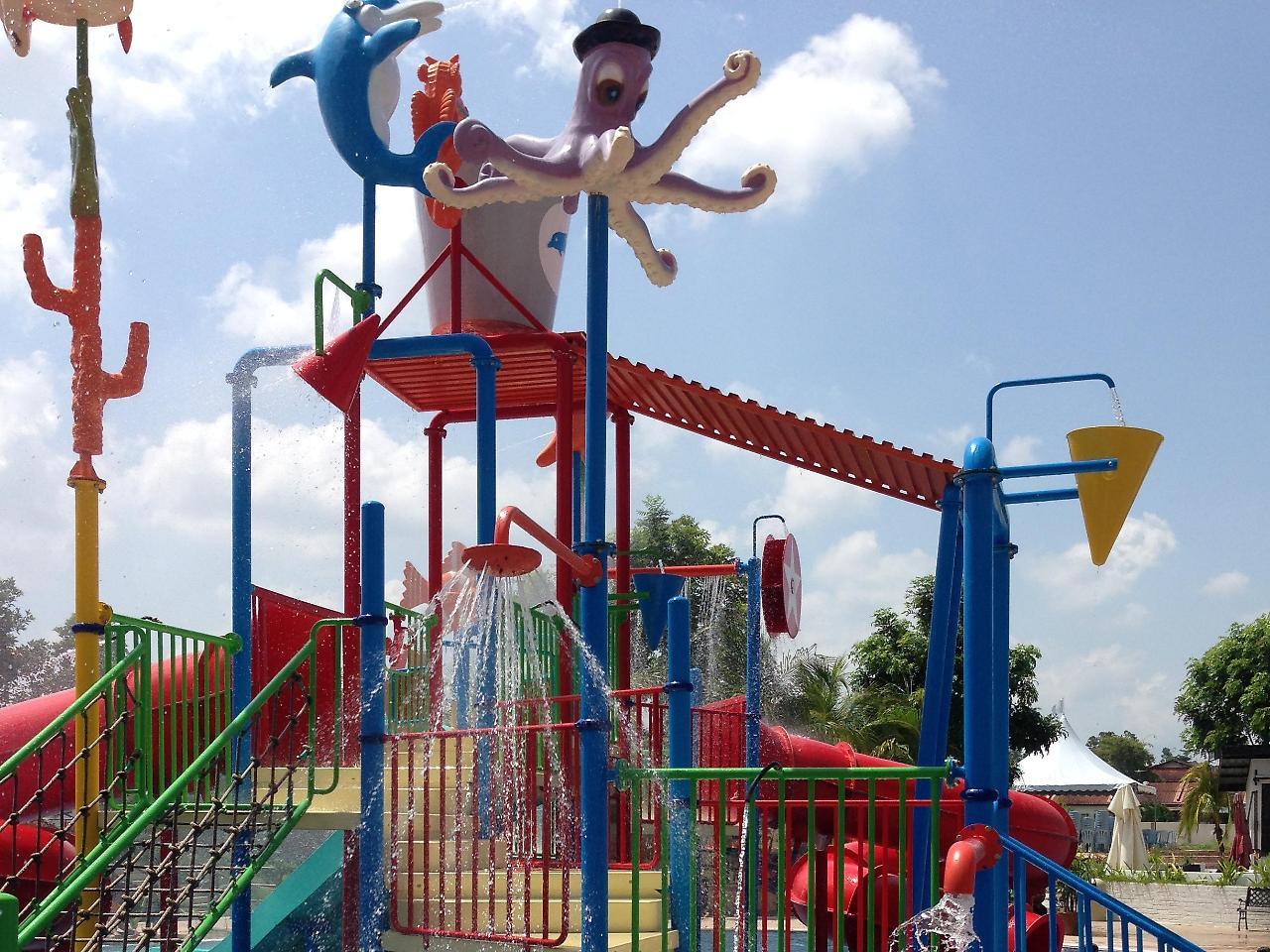 Malacca Bayou Lagoon Park Resort מראה חיצוני תמונה