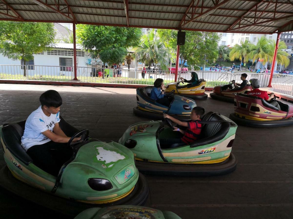 Malacca Bayou Lagoon Park Resort מראה חיצוני תמונה